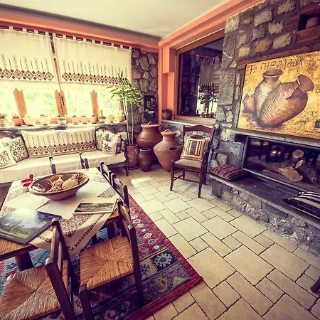 τα πιθάρια * Πελασγία