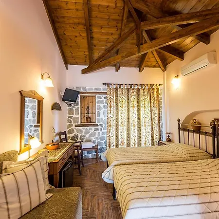 τα πιθάρια * Πελασγία