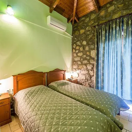 Bed and Breakfast τα πιθάρια Πελασγία