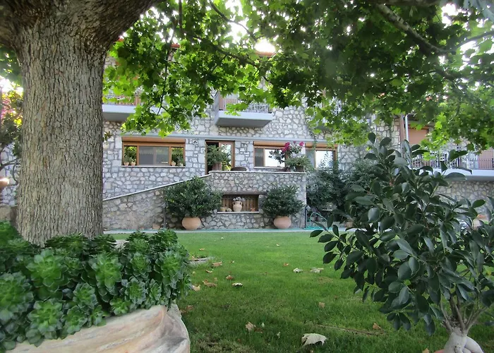 τα πιθάρια Πελασγία